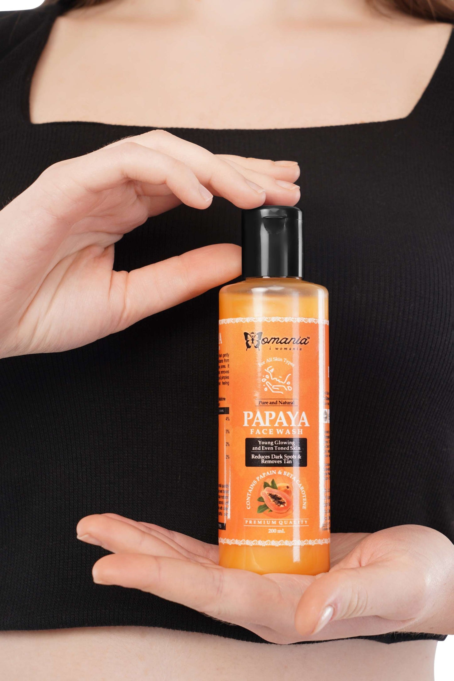 Papaya Deep Cleansing Face Wash 200 ml bottle, gentle skin revitalization.