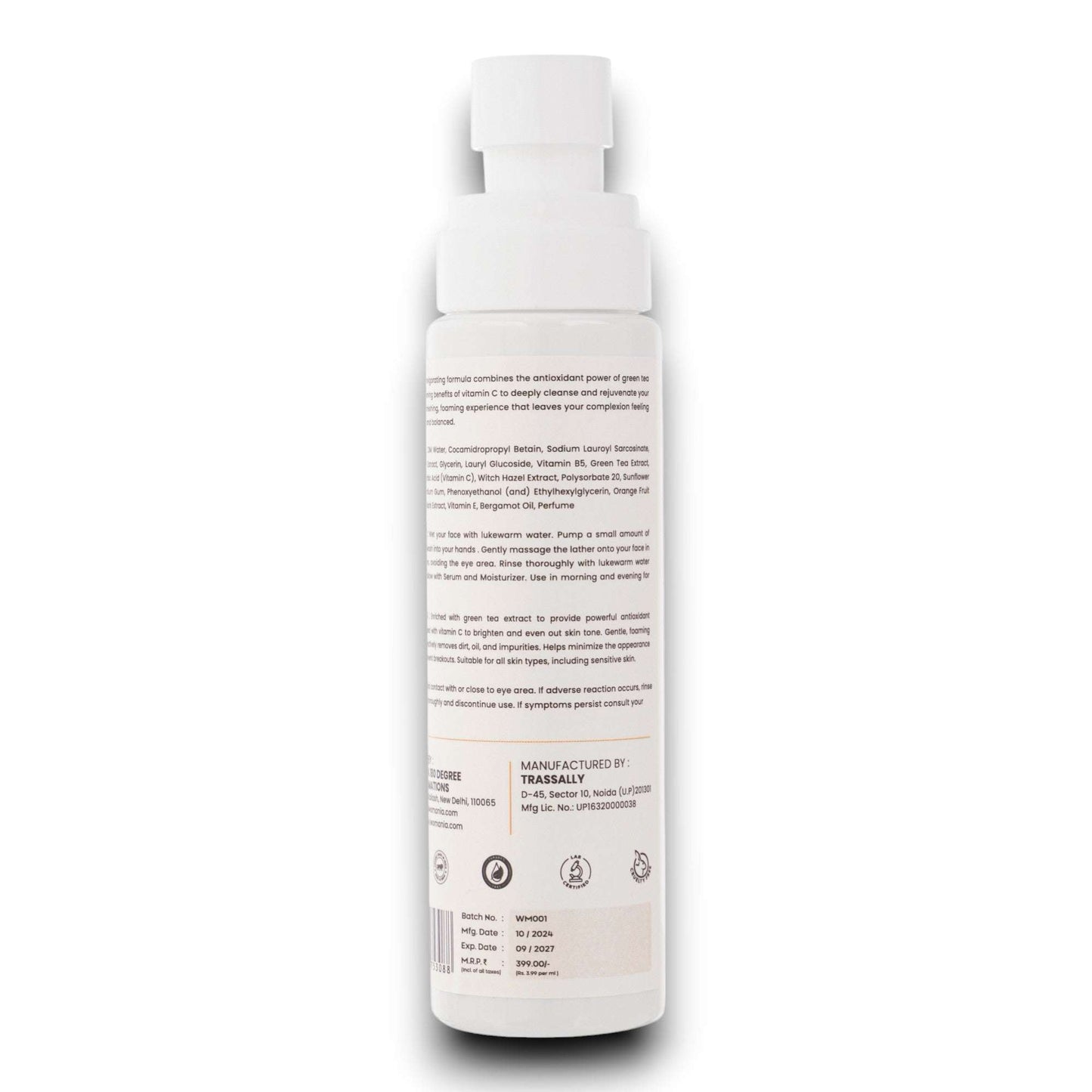 Face wash bottle with green tea and vitamin C, 100 ml.